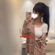 秒殺價6000 小奈 163- 46kg-D奶-22歲 骨感修長的大長腿個子小小的 反差很大