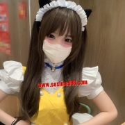 秒殺價8000 嬌小可愛漂亮臉蛋，穴穴還是粉嫩粉嫩的喔