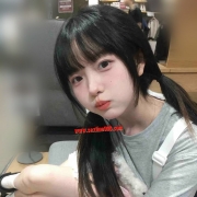 秒殺價4500 小莉 156 B 18歲    白虎高中生 下面粉緊 乳頭粉嫩