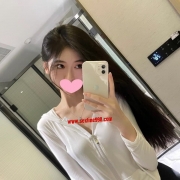 高雄6k 凌飛167/C/46kg/21歲 修長細直的美腿皮膚白嫩 健談 性欲強 敏感 易濕